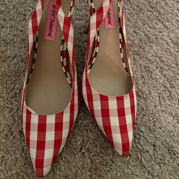 Red & White Pinstriped Betsey Johnson Heels - Picture 1 of 3